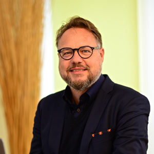 Prof. Dr. Kai-Marcus Thäsler